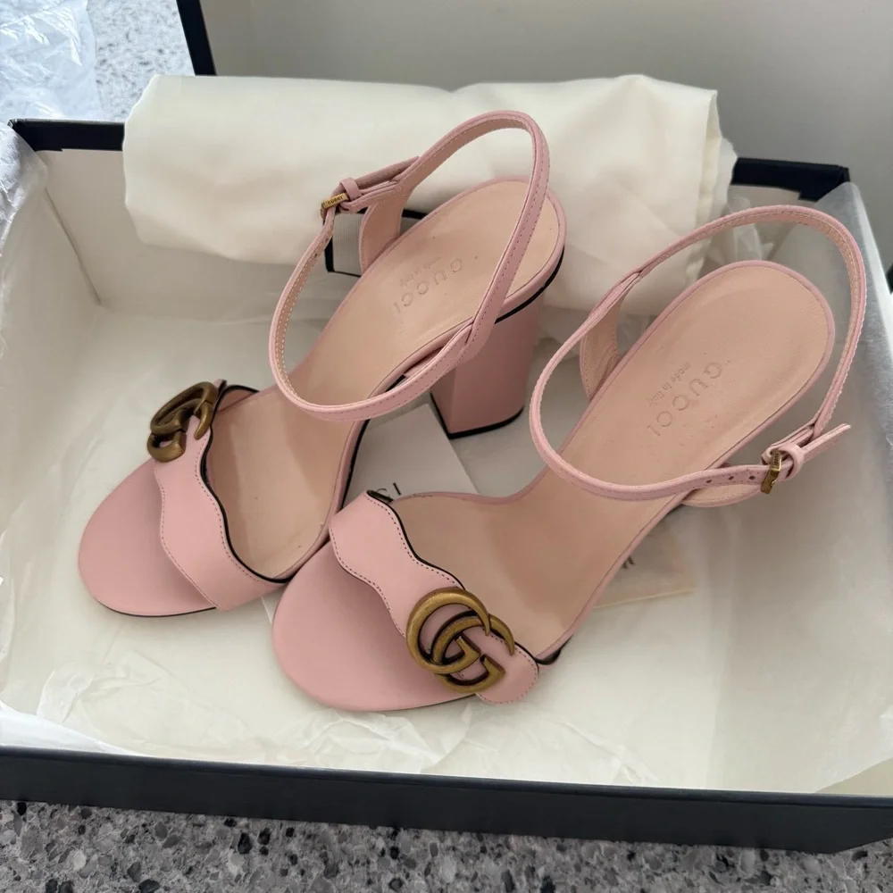 Gucci Pink Block Heel Sandals with Gold GG Logo - Picture 3 of 11